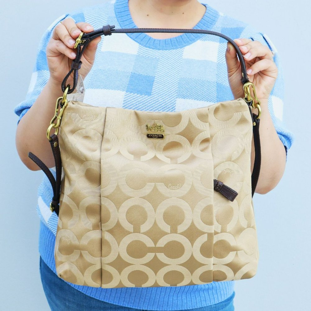 NWT Coach Signature Hobo Shoulder Bag Khaki - Picture 3 of 10